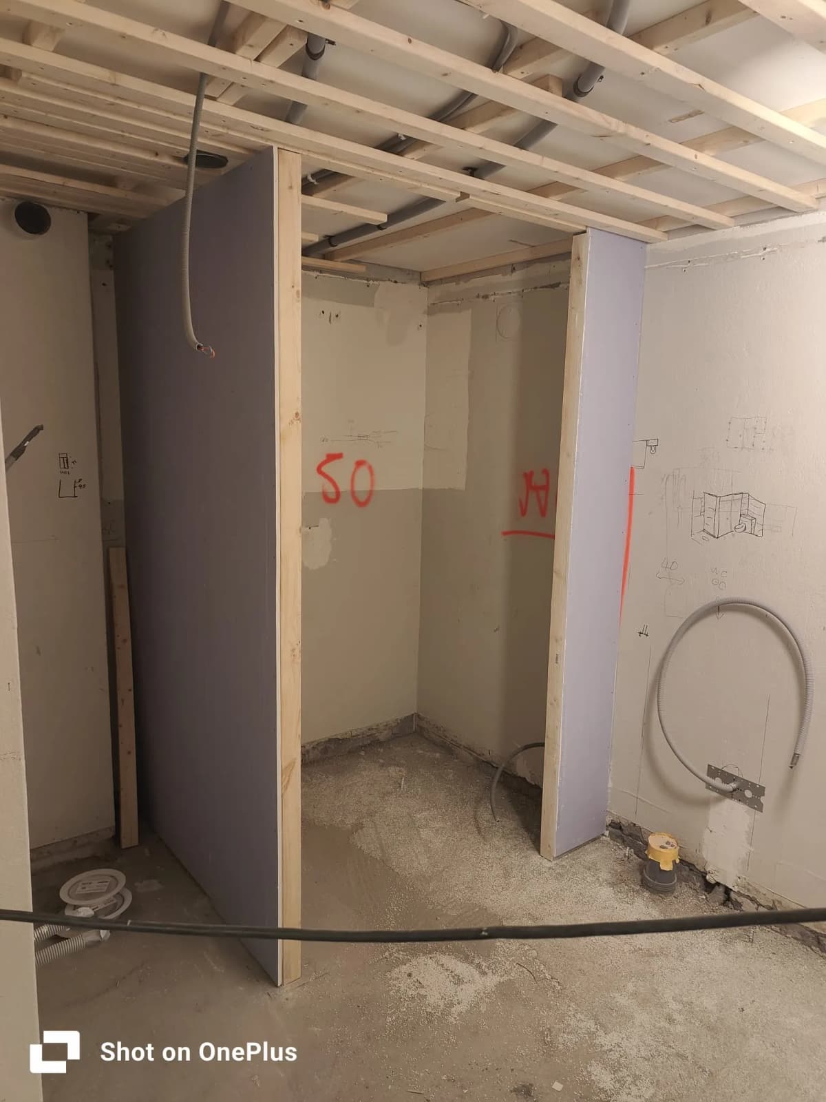 Ombyggnad till dusch och bastu - Före